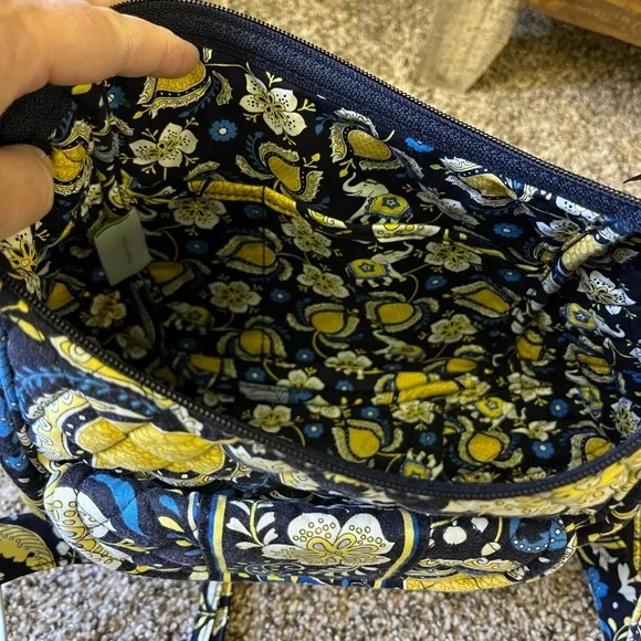 Vera Bradley crossbody, checkbook, wallet, tech holder - Picture 5 of 11